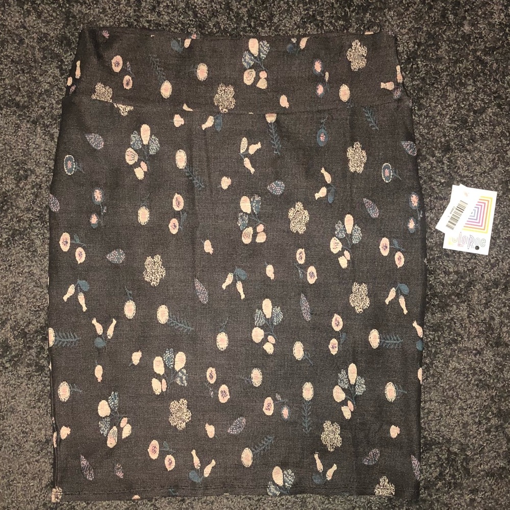 NWT Floral Pencil Skirt